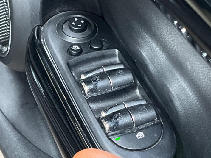 2017 Rover Mini DBA-XS15 (UW-69f56bd2d7f57)[20]