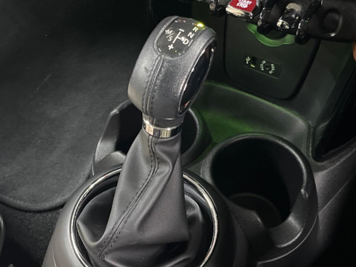 2017 Rover Mini DBA-XS15 (UW-69f56bd2d7f57)[14]