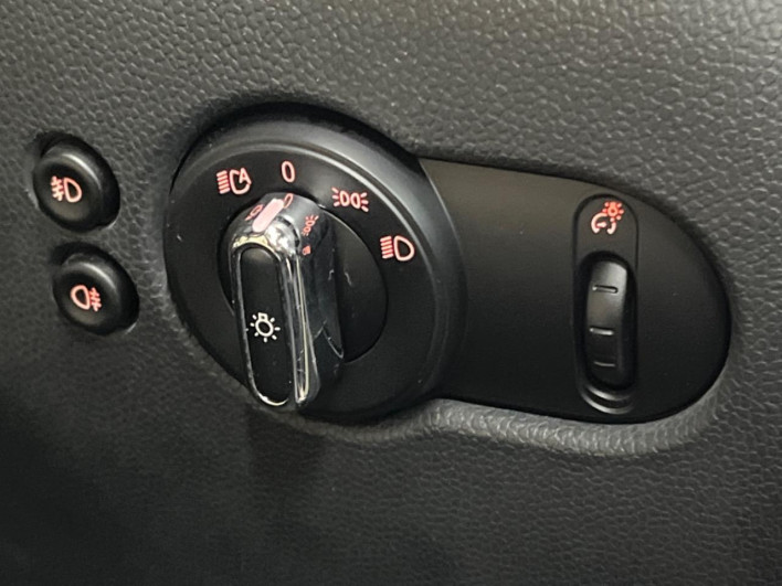 2017 Rover Mini DBA-XS15 (UW-69f56bd2d7f57)[18]