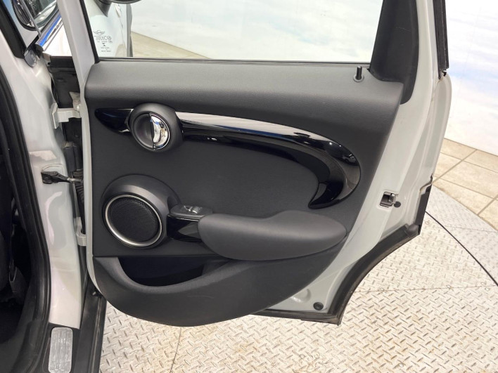 2015 Rover Mini DBA-XS20 (UW-69f56bd3215ab)[21]