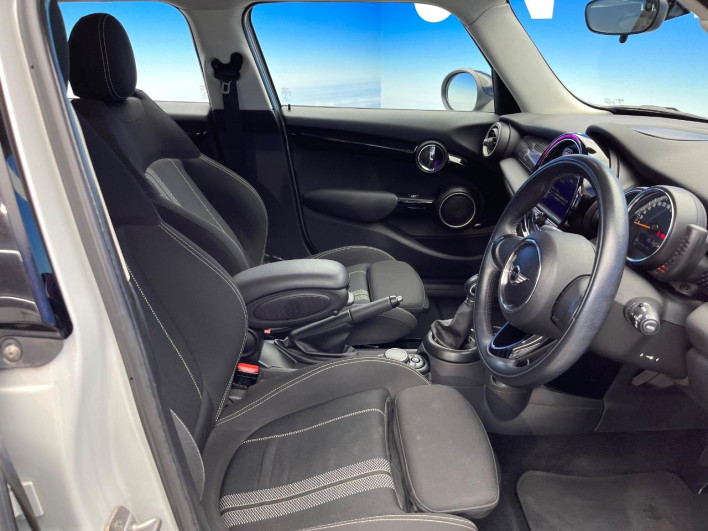 2015 Rover Mini DBA-XS20 (UW-69f56bd3215ab)[24]