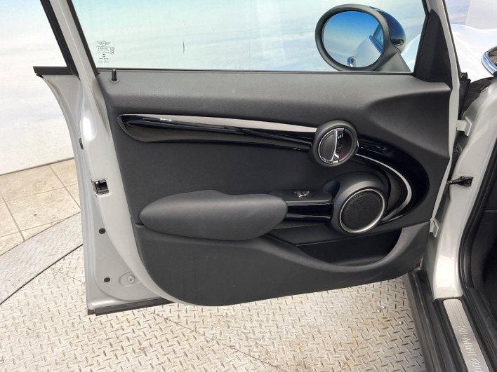2015 Rover Mini DBA-XS20 (UW-69f56bd3215ab)[29]