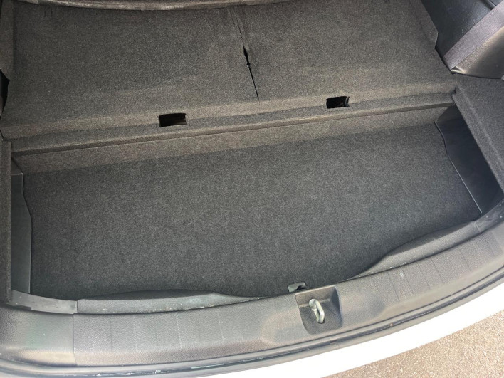 2013 Subaru Exiga DBA-YAM (UW-69f56bd52a5b6)[28]