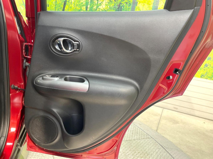 2017 Nissan JUKE DBA-YF15 (UW-69f56bd668886)[19]
