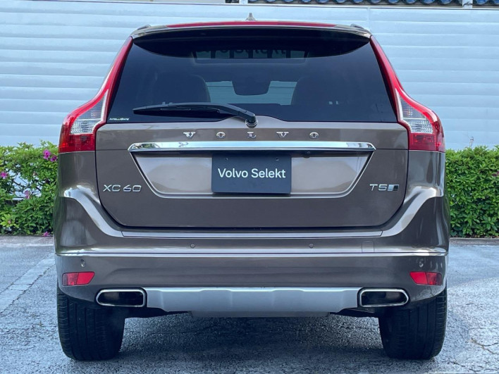 2017 Volvo XC60 DBA-DB420XC (UW-69f56bd728046)[9]