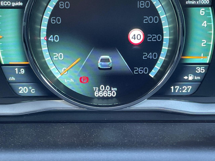 2014 Volvo XC60 CBA-DB4204TXC (UW-69f56bd7411d5)[2]