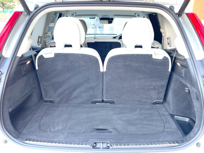 2019 Volvo XC90 3DA-LD4204TXC (UW-69f56bd779bd9)[18]