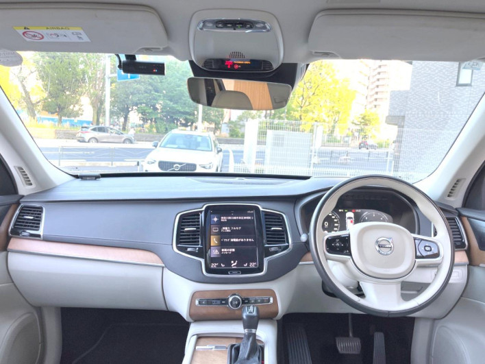2019 Volvo XC90 3DA-LD4204TXC (UW-69f56bd779bd9)[15]