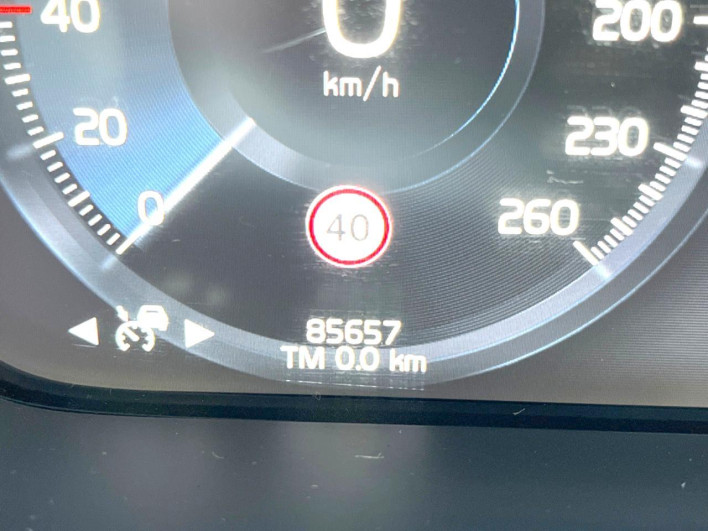 2019 Volvo XC90 3DA-LD4204TXC (UW-69f56bd779bd9)[26]
