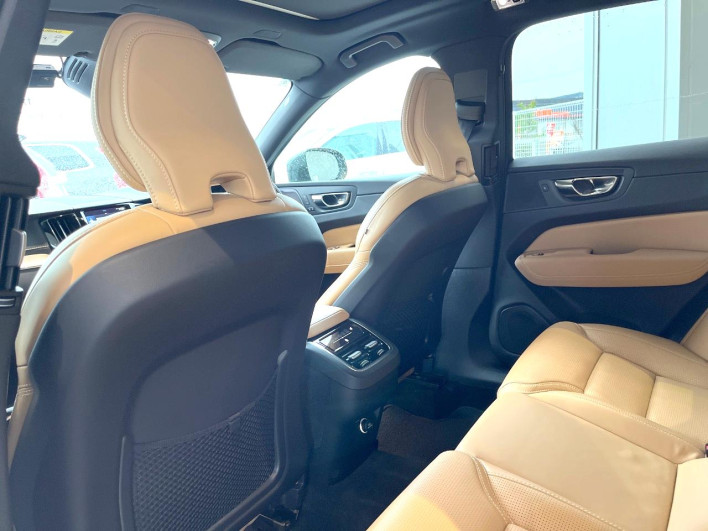 2020 Volvo XC60 5AA-UB420TXCM (UW-69f56bd97caf8)[14]