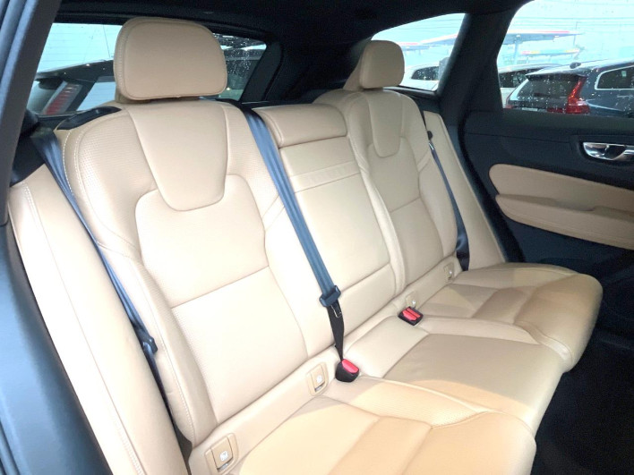 2020 Volvo XC60 5AA-UB420TXCM (UW-69f56bd97caf8)[11]