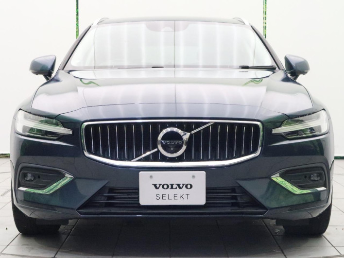 2019 Volvo V60 DBA-ZB420 (UW-69f56bd9a7a4b)[5]