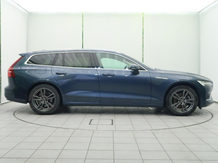2019 Volvo V60 DBA-ZB420 (UW-69f56bd9a7a4b)[7]