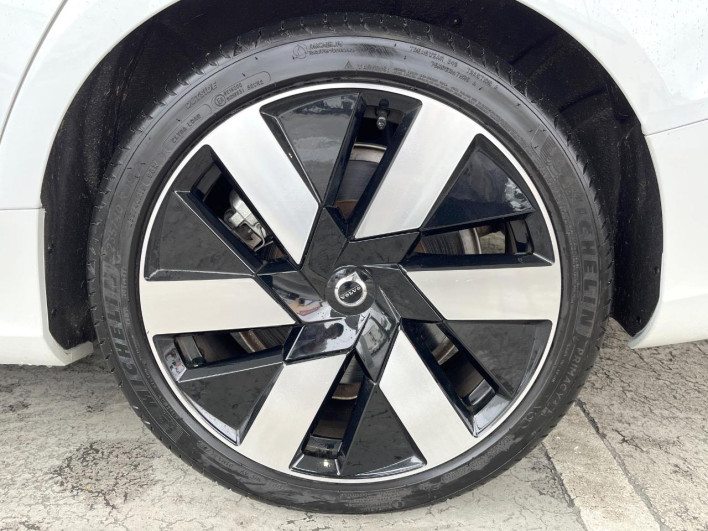 2024 Volvo V60 5LA-ZB420P2 (UW-69f56bd9c86d4)[16]