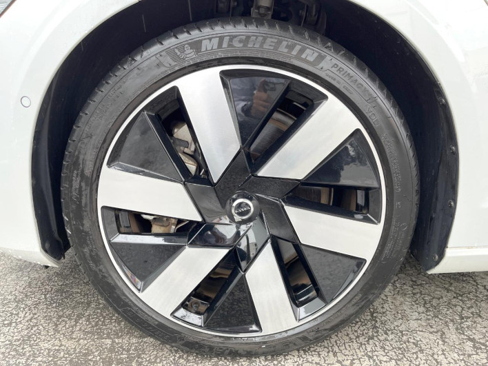 2024 Volvo V60 5LA-ZB420P2 (UW-69f56bd9c86d4)[15]