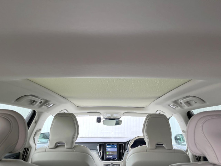 2024 Volvo V60 5LA-ZB420P2 (UW-69f56bd9c86d4)[27]