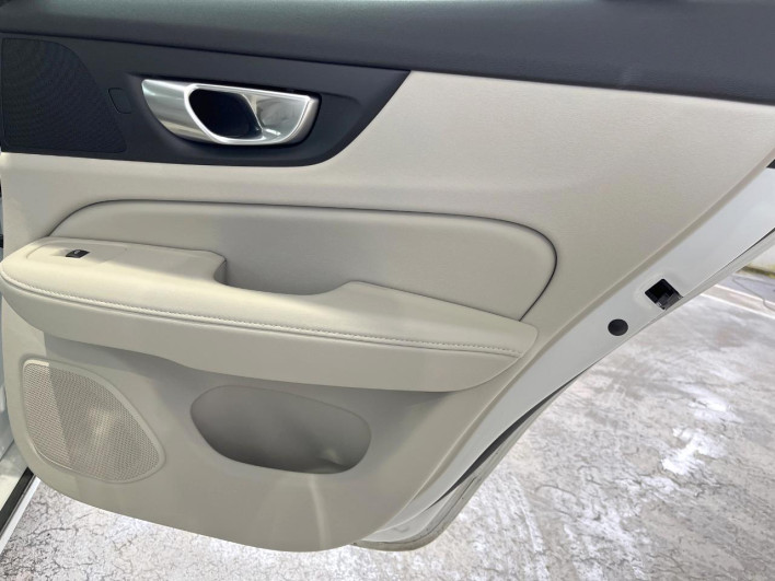 2024 Volvo V60 5LA-ZB420P2 (UW-69f56bd9c86d4)[12]
