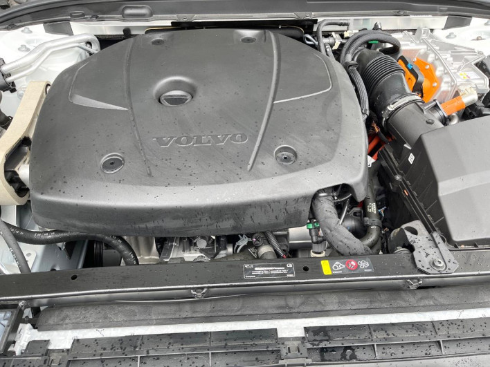 2024 Volvo V60 5LA-ZB420P2 (UW-69f56bd9c86d4)[17]