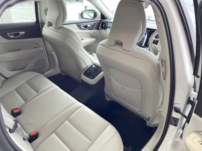 2024 Volvo V60 5LA-ZB420P2 (UW-69f56bd9c86d4)[28]