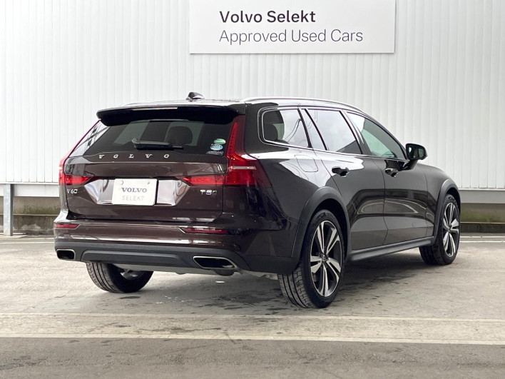 2019 Volvo V60 DBA-ZB420 (UW-69f56bda4ddd9)[9]