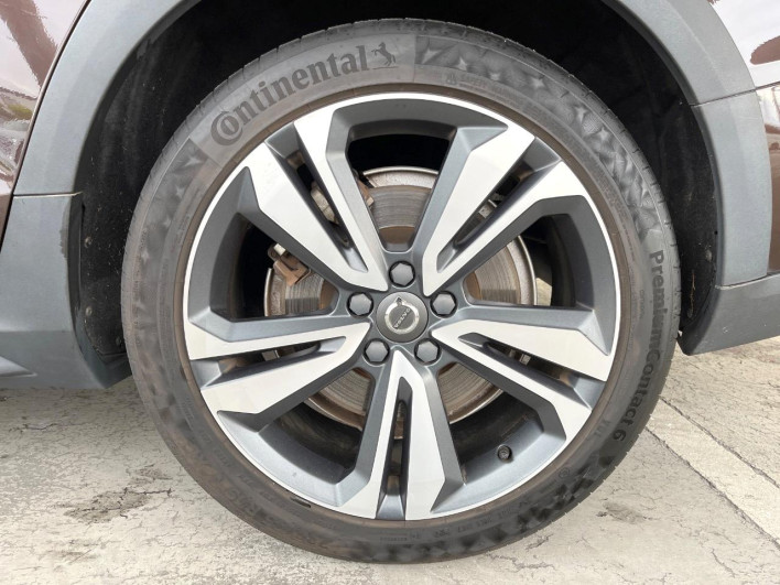 2019 Volvo V60 DBA-ZB420 (UW-69f56bda4ddd9)[24]