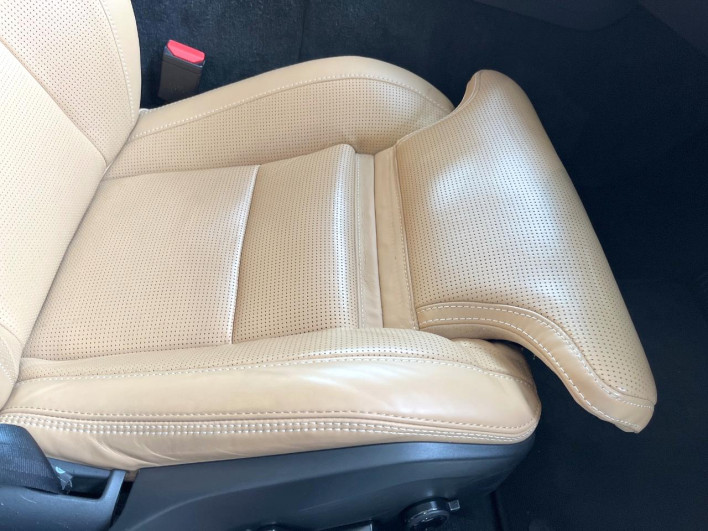 2019 Volvo V60 DBA-ZB420 (UW-69f56bda4ddd9)[14]