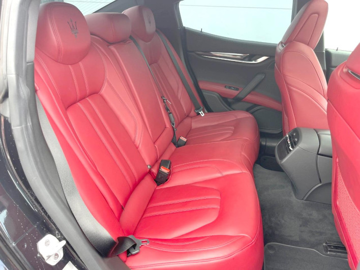 2018 Maserati Ghibli ABA-MG30C (UW-69f56bdb994ef)[21]
