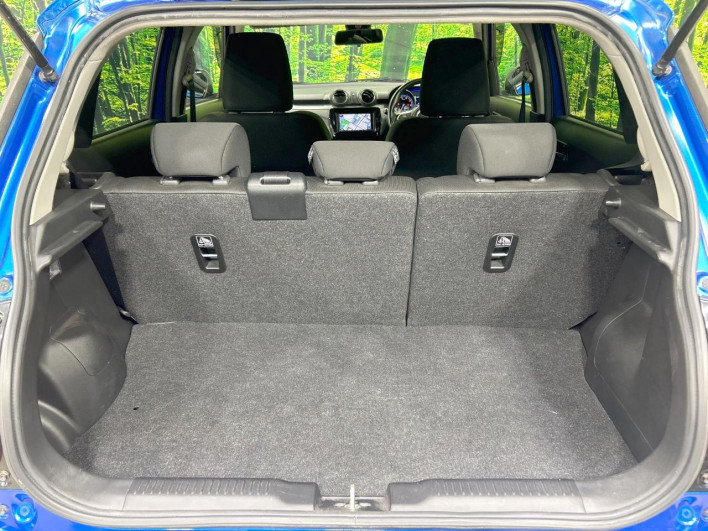 2017 Suzuki Swift DAA-ZC43S (UW-69f56bdcc6c8f)[29]