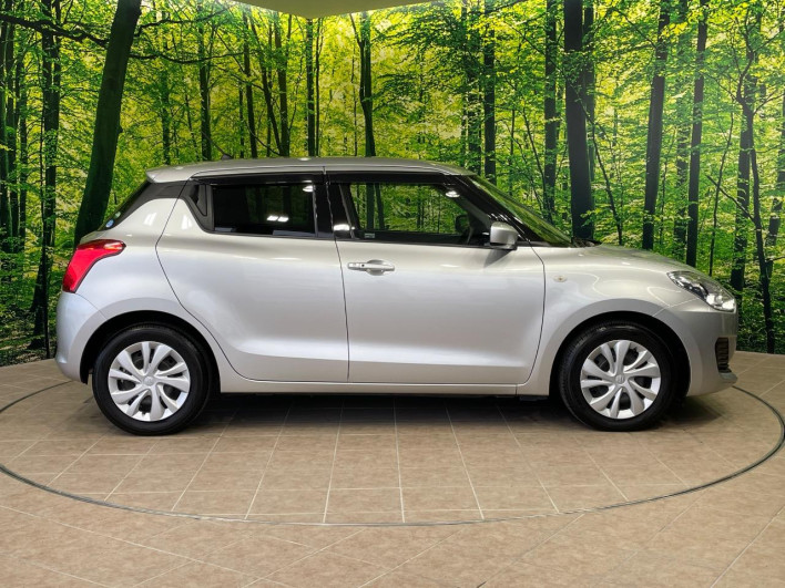 2018 Suzuki Swift DBA-ZC83S (UW-69f56bdef177f)[14]