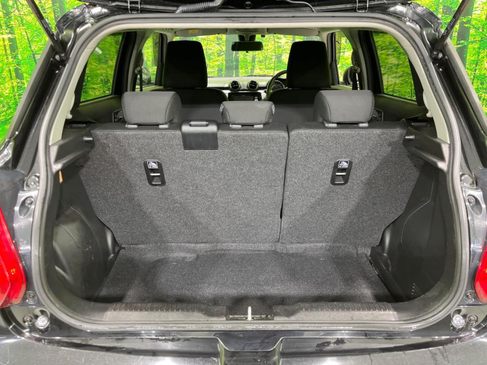 2017 Suzuki Swift DAA-ZD53S (UW-69f56bdf5c0f4)[17]