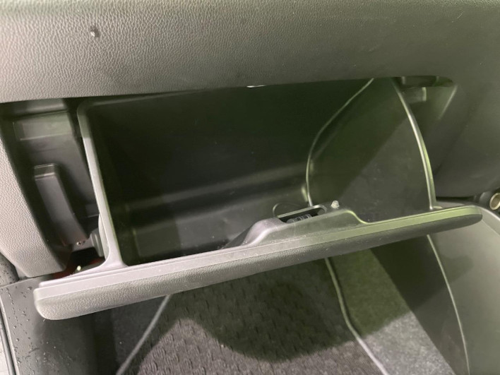 2017 Suzuki Swift DAA-ZD53S (UW-69f56bdf5c0f4)[27]