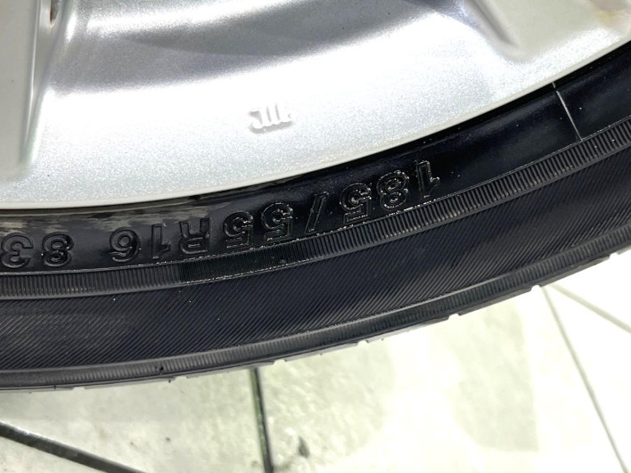 2013 Suzuki Swift DBA-ZD72S (UW-69f56be08b017)[7]