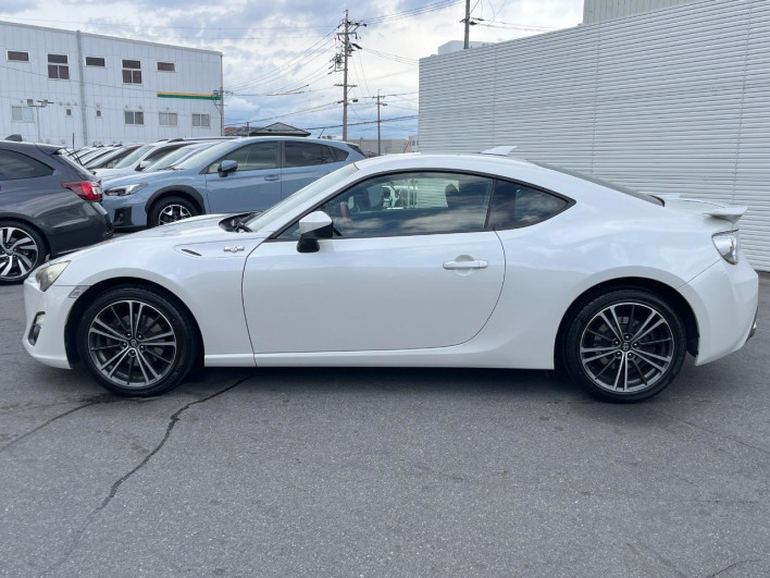 2013 Toyota 86 DBA-ZN6 (UW-69f56be1ccbad)[22]