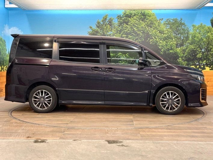 2014 Toyota Voxy DBA-ZRR80W (UW-69f56be5ceb35)[10]