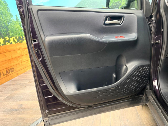 2014 Toyota Voxy DBA-ZRR80W (UW-69f56be5ceb35)[12]