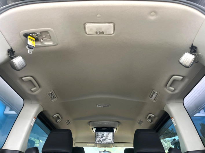 2014 Toyota Voxy DBA-ZRR80W (UW-69f56be5ceb35)[21]
