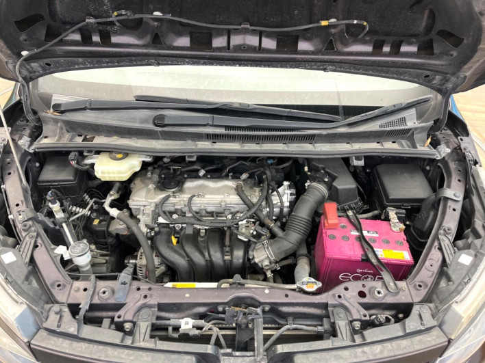 2014 Toyota Voxy DBA-ZRR80W (UW-69f56be5ceb35)[29]