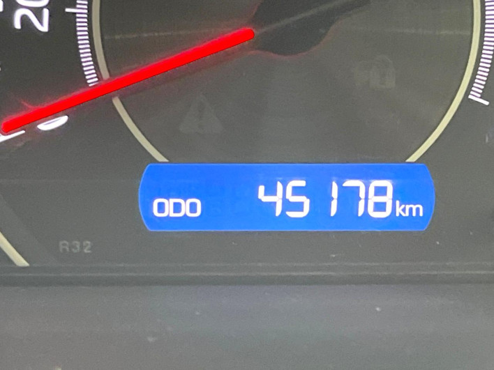 2017 Toyota Noah DBA-ZRR80W (UW-69f56be98dc56)[2]