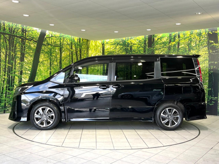 2017 Toyota Noah DBA-ZRR80W (UW-69f56be98dc56)[25]