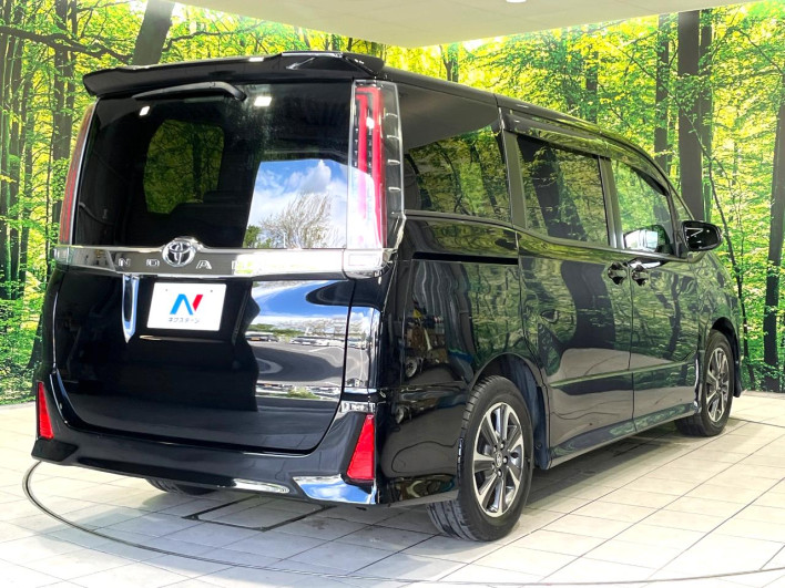 2017 Toyota Noah DBA-ZRR80W (UW-69f56be98dc56)[28]