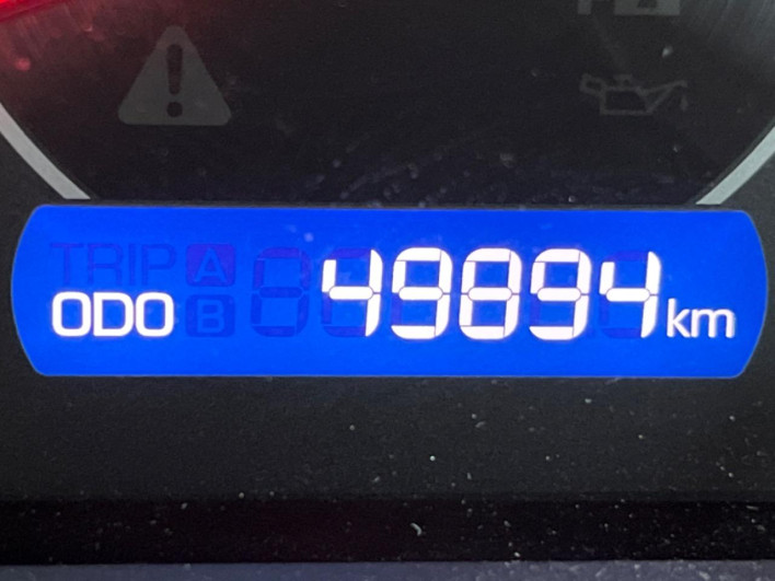 2018 Toyota Noah DBA-ZRR80W (UW-69f56bec14fbf)[2]