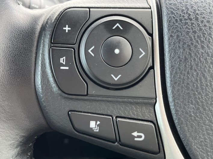 2018 Toyota Noah DBA-ZRR80W (UW-69f56bec14fbf)[12]