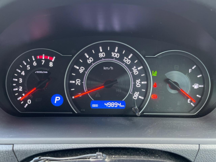2018 Toyota Noah DBA-ZRR80W (UW-69f56bec14fbf)[21]