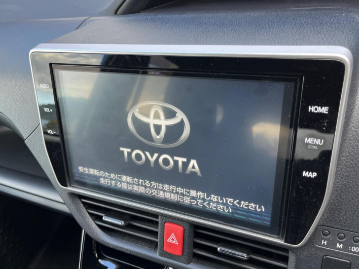 2018 Toyota Noah DBA-ZRR80W (UW-69f56bec14fbf)[20]