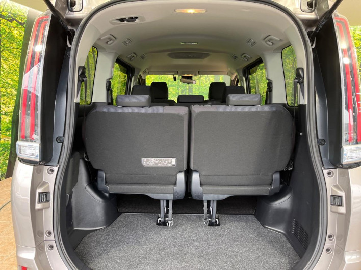 2018 Toyota Noah DBA-ZRR80G (UW-69f56becd85fb)[4]