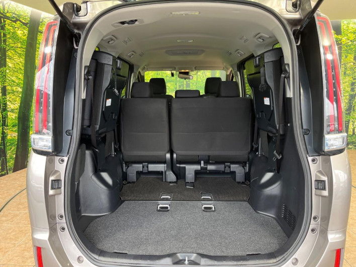 2018 Toyota Noah DBA-ZRR80G (UW-69f56becd85fb)[6]
