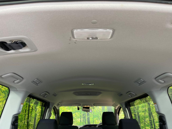 2018 Toyota Noah DBA-ZRR80G (UW-69f56becd85fb)[5]