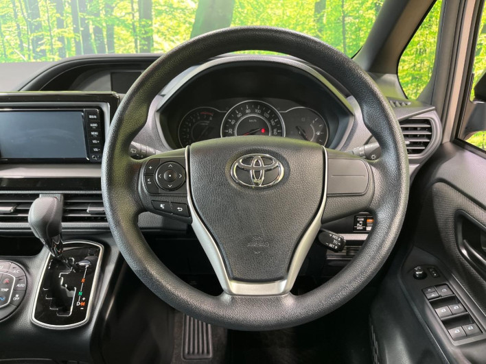 2018 Toyota Noah DBA-ZRR80G (UW-69f56becd85fb)[23]