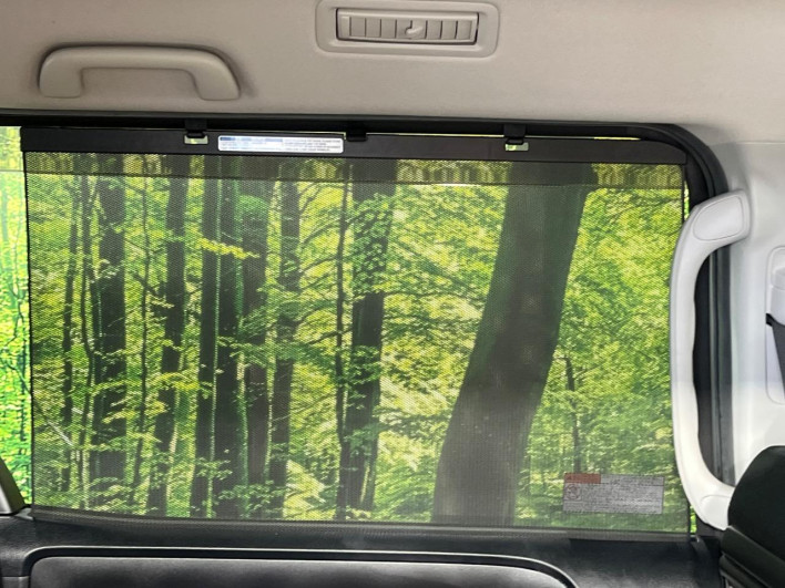 2018 Toyota Noah DBA-ZRR80G (UW-69f56becd85fb)[13]