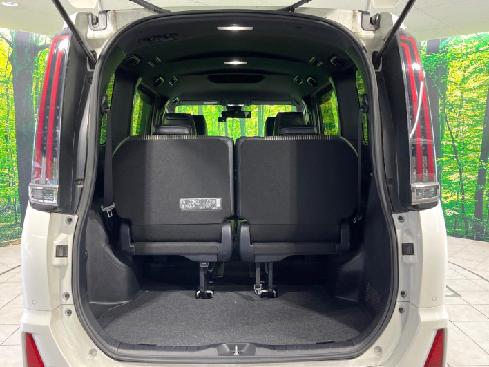 2021 Toyota Noah 3BA-ZRR80W (UW-69f56beff36f8)[12]